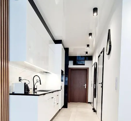 Aquarius Gold Apartment